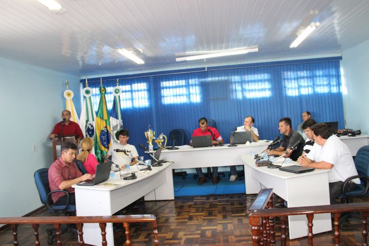 Câmara Municipal elege Mesa Diretora para 2014
